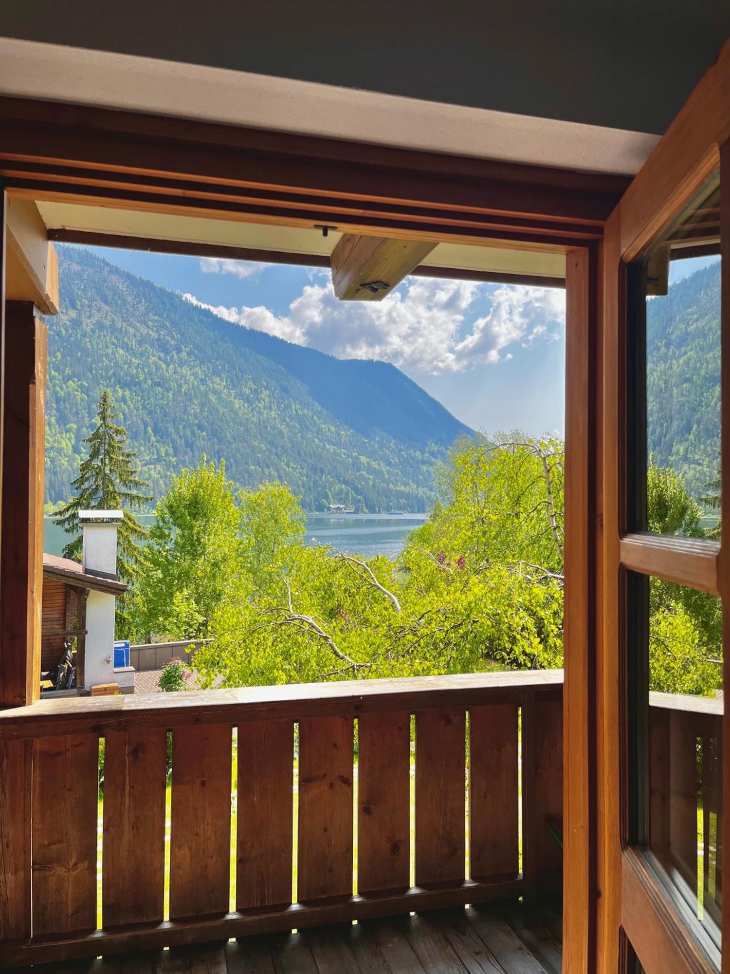 Chalets Zoehrer - Wohnen Am Wasser Weissensee Exterior foto