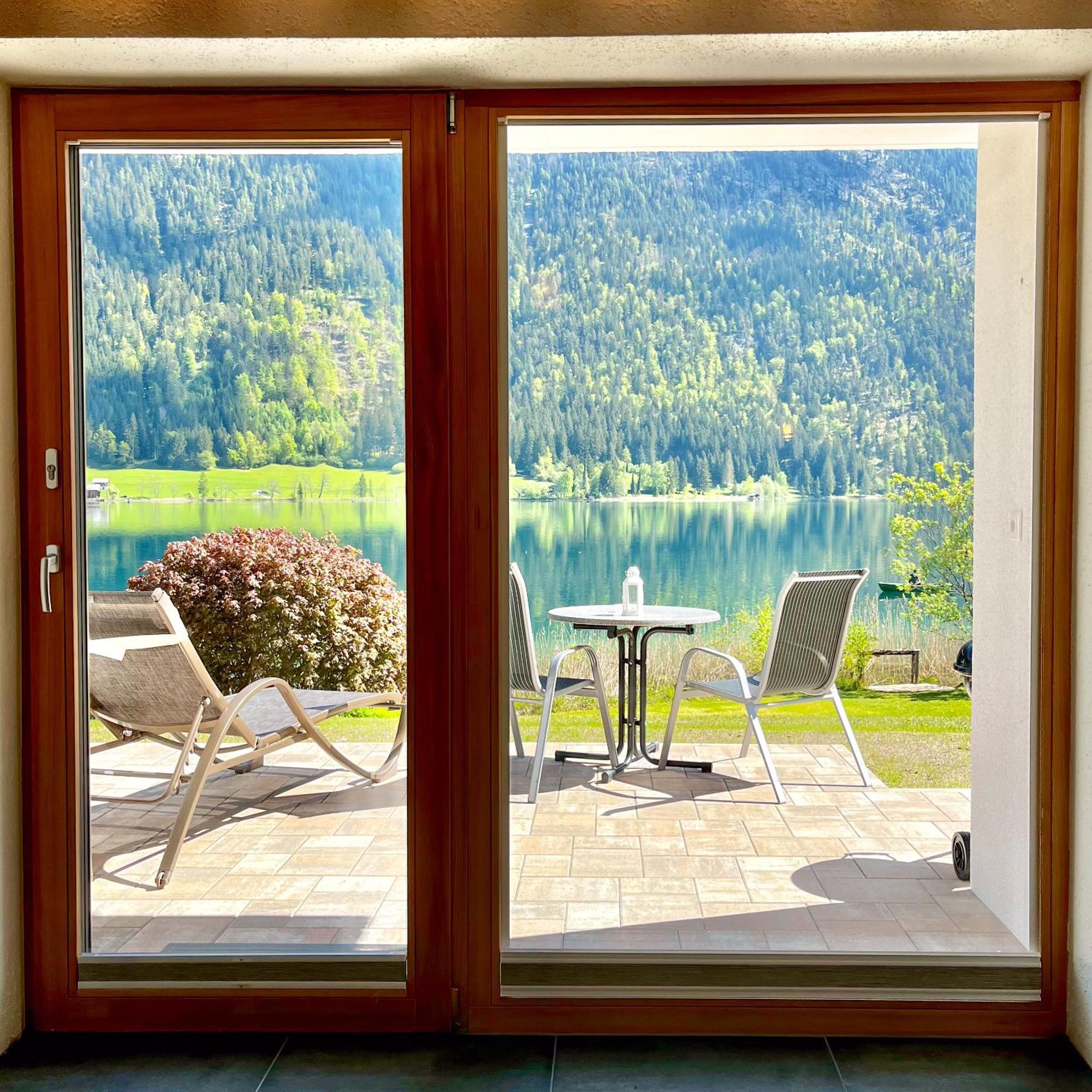 Chalets Zoehrer - Wohnen Am Wasser Weissensee Exterior foto
